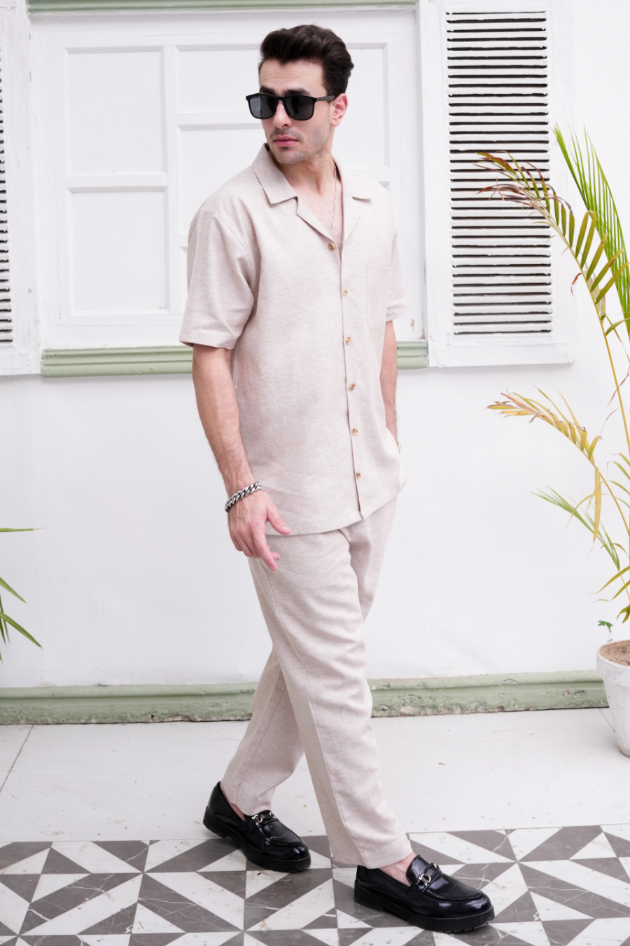 Vegas Gold Modern Suit In Irish